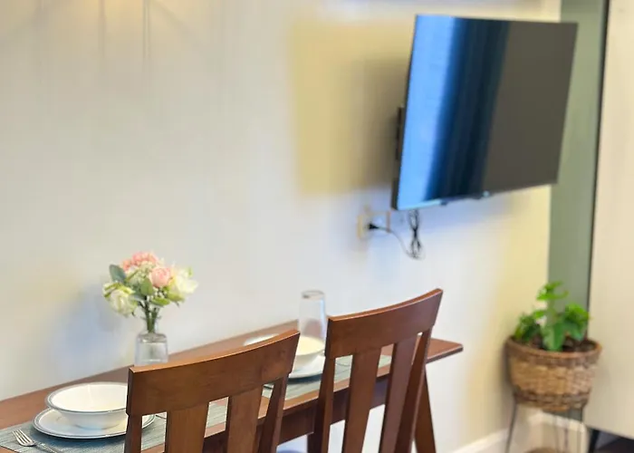 Homey In The Heart Of The Апарт-отель 3*